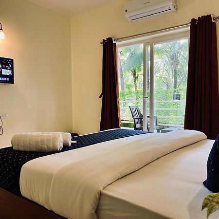 Sterling Garden Hotel By Pas Resorts มอร์จิม ภายนอก รูปภาพ